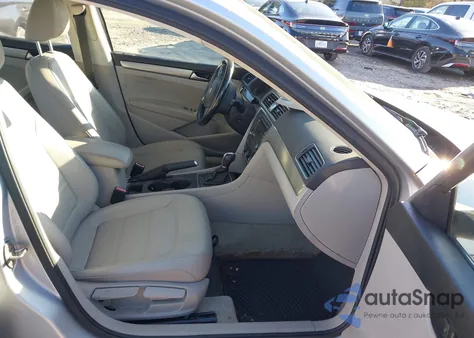 2015 Volkswagen Passat 1.8T Limited Edition из США, поврежденный, VIN 1VWAT7A31FC097632